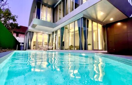 Charming Pool Villa with Breathtaking View